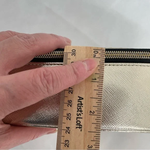 New VICTORIA'S SECRET GOLD LASER CUT  PALM TREE BEAUTY BAG MAKEUP COSMETIC CASE - Picture 6 of 8